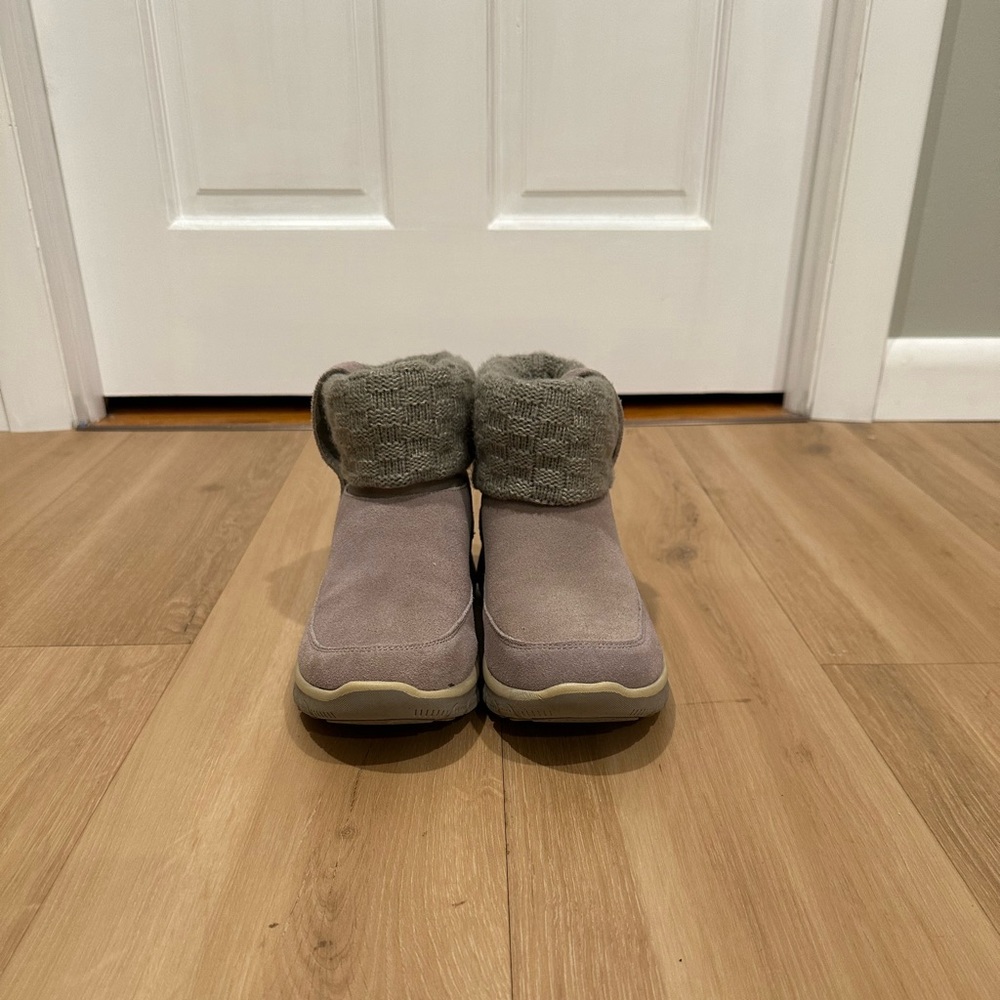 Sketchers boots